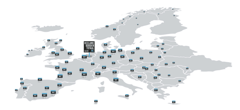 Levering van makelaarsborden, v-borden, stickers raampresentatie van Vitrinemedia en sandwichborden door geheel Europa