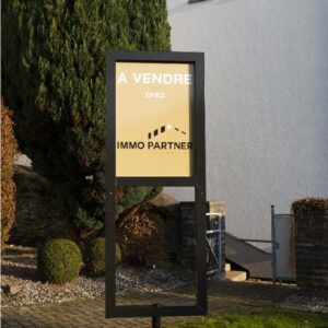 Tuinbord FLK Immo Partner 01